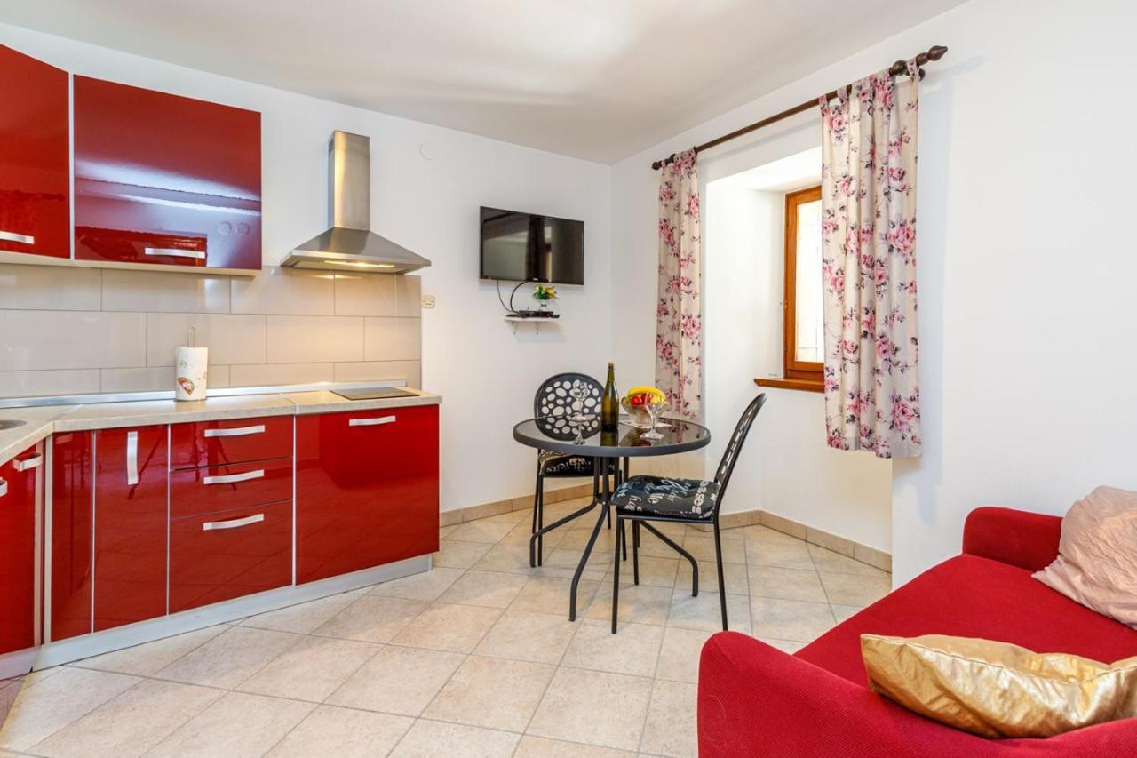 Apartments Mirjana メドゥリン エクステリア 写真