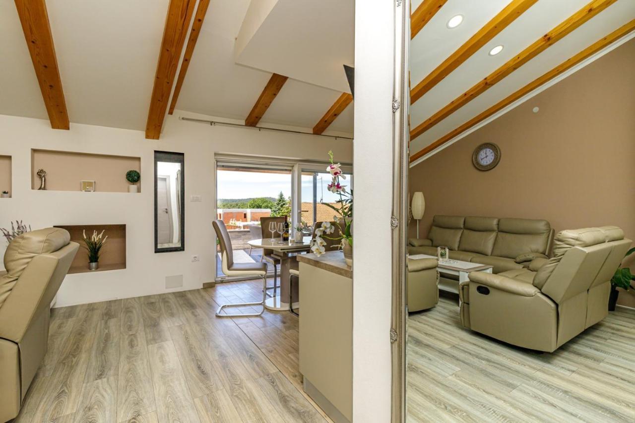 Apartments Mirjana メドゥリン エクステリア 写真