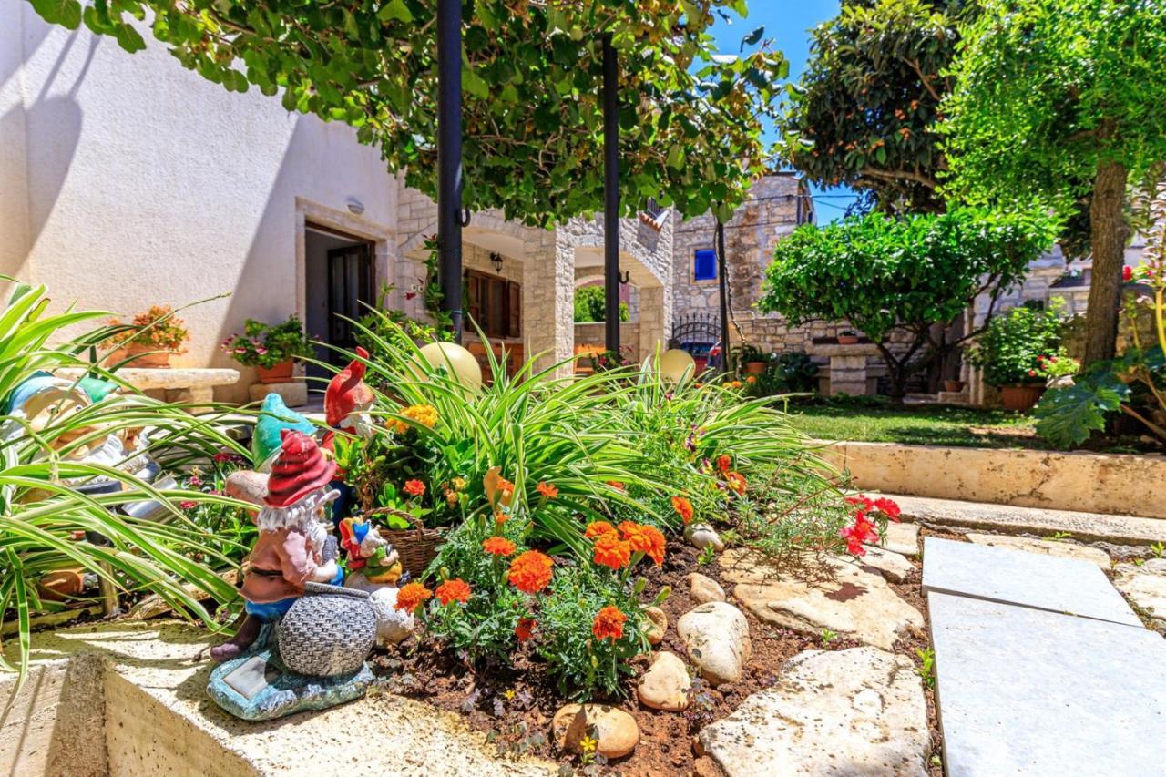Apartments Mirjana メドゥリン エクステリア 写真