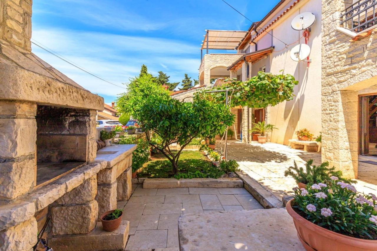 Apartments Mirjana メドゥリン エクステリア 写真