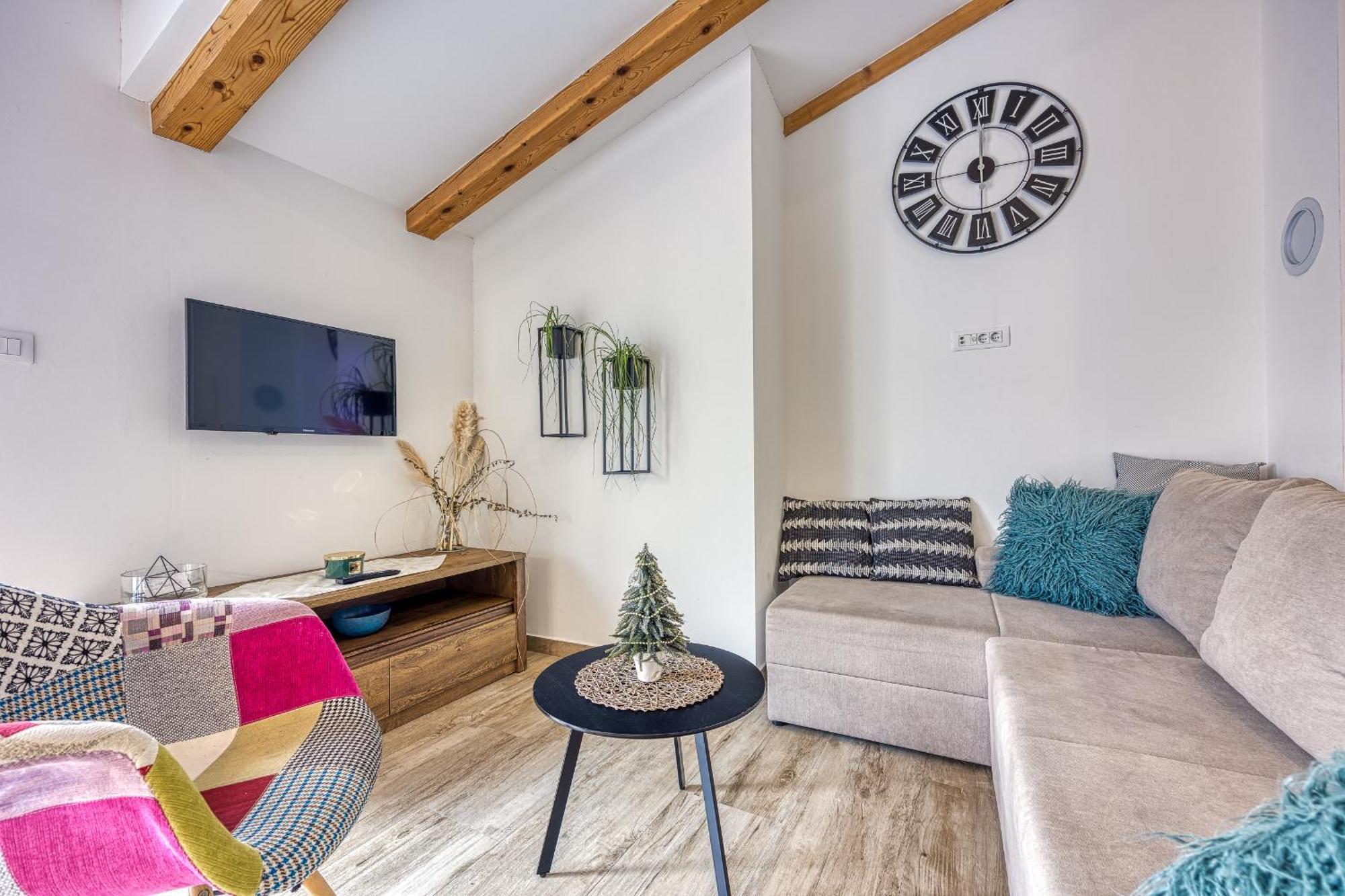 Apartments Mirjana メドゥリン エクステリア 写真