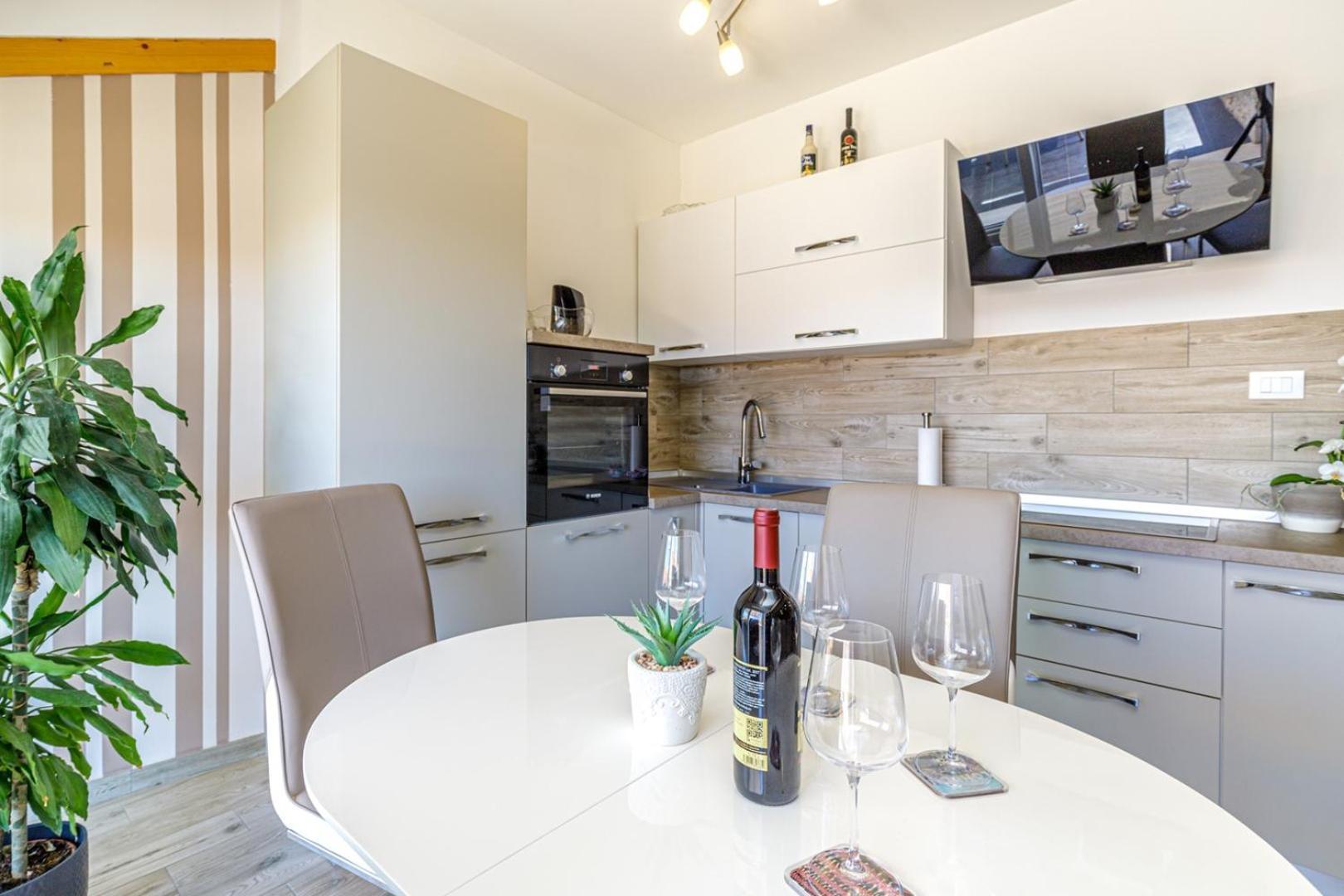 Apartments Mirjana メドゥリン エクステリア 写真